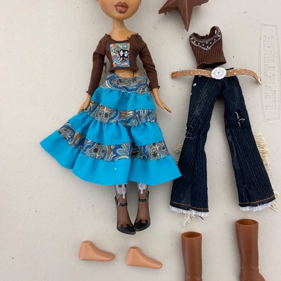 2001 Bratz Doll - Wild Wild West Yasmin 10” - Picture 3 of 13